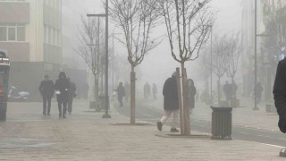 Düzcede sabah saatlerinde sis etkili oldu
