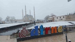 Edirnede kar yağışı 4. gününde etkisini artırıyor