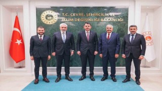 Eğil ve Hazro belediye başkanları Bakan Kurum ile görüştü