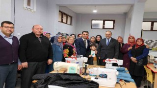El işi göz nuru ürünler üreterek, ev ekonomisine katkıda bulunuyorlar