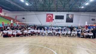 Elazığda okul sporları voleybol müsabakaları sona erdi
