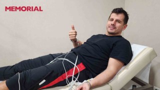 Emre Belözoğlu sağlık kontrolünden geçti