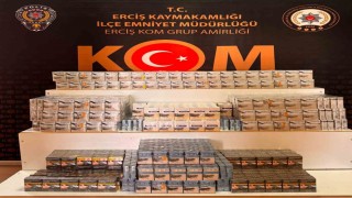 Ercişte bin 700 paket gümrük kaçağı sigara ele geçirildi