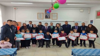 Ereğlide öğrencilerin karne sevinci