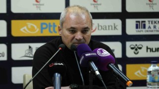 Erkan Sözeri: Türk futbolunun yakasını bırakın