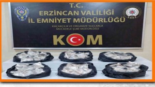 Erzincanda 200 bin TL değerinde kaçak tütün ele geçirildi