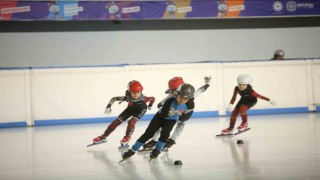 Erzurumda short track yarışları başladı