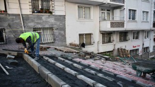 Esenyurt Belediyesinden bir rekor daha:2 ayda 34 bin metrekare parke yol
