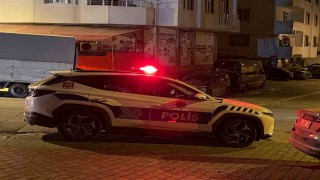 Esenyurtta seyir halindeki araca silahlı saldırı