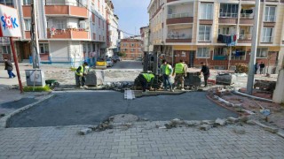 Esenyurtta tahrip olan yollar yenileniyor