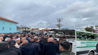 Eski Bakan Yardımcısı Ahmet Yıldızın babası son yolculuğuna uğurlandı