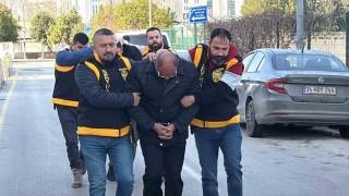Evlerinde cephanelik çıktı, Şok olduk diye savunma yaptılar