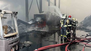 Fabrikadaki yangın 4 saatte kontrol altına alındı