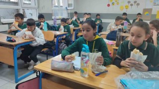Fatih Ortaokulunda hamsi festivali coşkusu