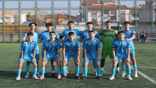 Gemlik Belediyespor U16 takımı namağlup şampiyonluğa koşuyor