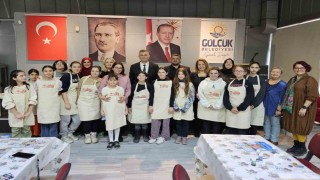 Gölcüklü öğrenciler karne tatilini sanatla doldurdu