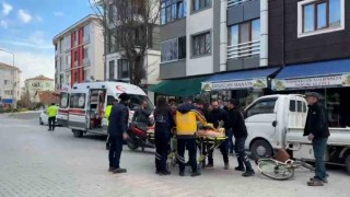 Gönende motosiklet ve bisiklet çarpıştı: 1 yaralı