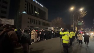Güney Kore mahkemesinden Yoonun tutukluluğuna devam kararı