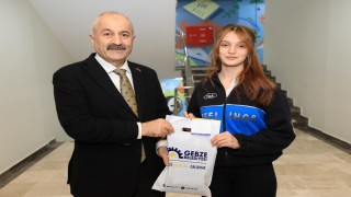 Güzidenin başarılı gençleri ödüllendirildi