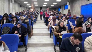 Hakkariye yeni atanan öğretmenlere seminer