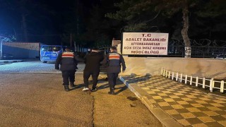 Hapis cezasıyla aranan şahıs uyuşturucu maddeler ile yakalandı