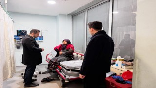 Hastaları ve görevi başında yeni yıla girenleri unutmadı