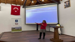 Hayvanseverlere ve hayvan satıcılarına eğitim