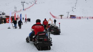Hesarek Kayak Merkezinde JAK görev başında