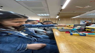 Iğdırda öğrenciler robotik kodlama eğitimi alıyor