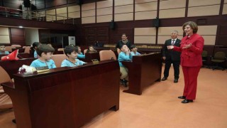 İlkokul öğrencileri Başkan Ünlüceyle bir araya geldi