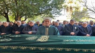 İngilterede cansız bedenine ulaşılan Prof. Dr. Orhan Ekren son yolculuğuna uğurlandı