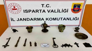 Ispartada 15 tarihi eser ele geçirildi