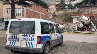 Ispartada çöken 3 katlı binanın enkazı önünde 5 günlük altın nöbeti
