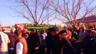 İstanbulda cesedi otomobil bagajında bulunan kadın Şanlıurfada defnedildi