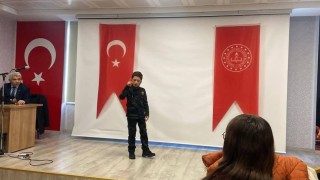 İstiklal Marşını güzel okuma yarışmasında il birincisi oldu