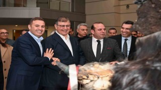 İzmirde Balıkesir rüzgârı esti