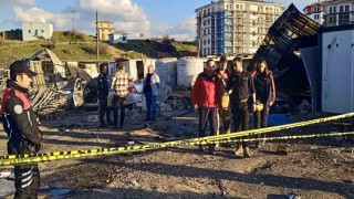 İzmirde sıcak su kazanı patladı: 8 yaralı