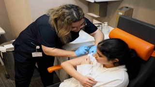 İzmirli genç müzisyenlere HPV aşısı yapıldı
