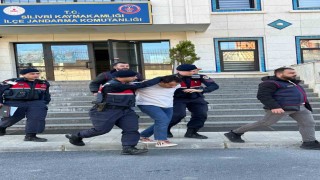Jandarma aracını çalan şüpheli yakalandı: 90 suç kaydı olduğu ortaya çıktı