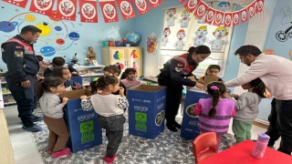Jandarma öğrencilere doğa sevgisini anlattı