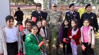 Jandarma'dan Miniklere Unutulmaz Gün