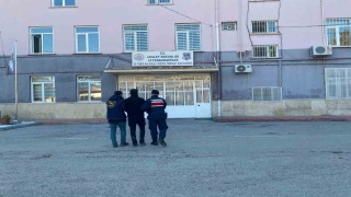 JASAT 10 yıl 5 ay hapis cezasıyla aranan şahsı yakaladı