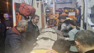 Kamyonun çarptığı polis memuru, Eğitim ve Araştırma Hastanesine sevk edildi