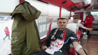Kan bağışlayana Süper Lig maç bileti hediye
