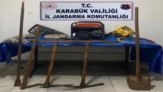 Karabükte kaçak kazı yapan 2 kişi yakalandı