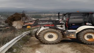 Karacasuda belediye ekipleri yol güvenliğini arttırıyor