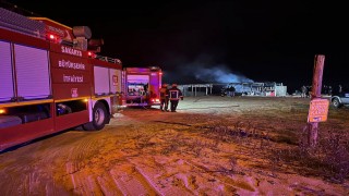 Karasu sahildeki işletme alev topuna döndü