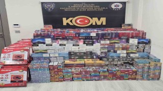 Kargo aracında 3 milyon liralık kaçak ürün ele geçirildi