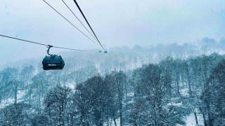 Karnesini getiren öğrencilere teleferikte yüzde 50 indirim
