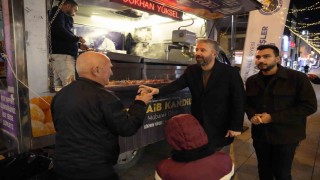 Kartal Belediyesinden Regaib Kandilinde hayır lokması ikramı